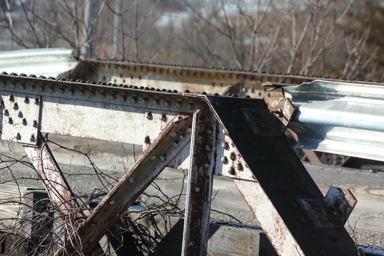 Upper angle connection